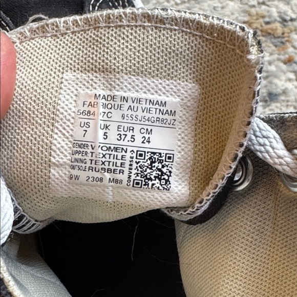 Converse Black and White Platform Canvas High-Tops size 7 - Picture 6 of 7